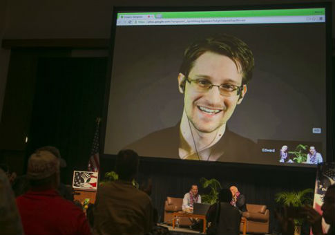 Snowden Plans to Vote in U.S. Presidential Election While Exiled