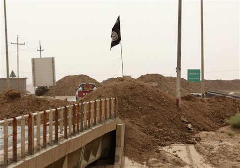 DIA: Islamic State Spreading Beyond Syria and Iraq