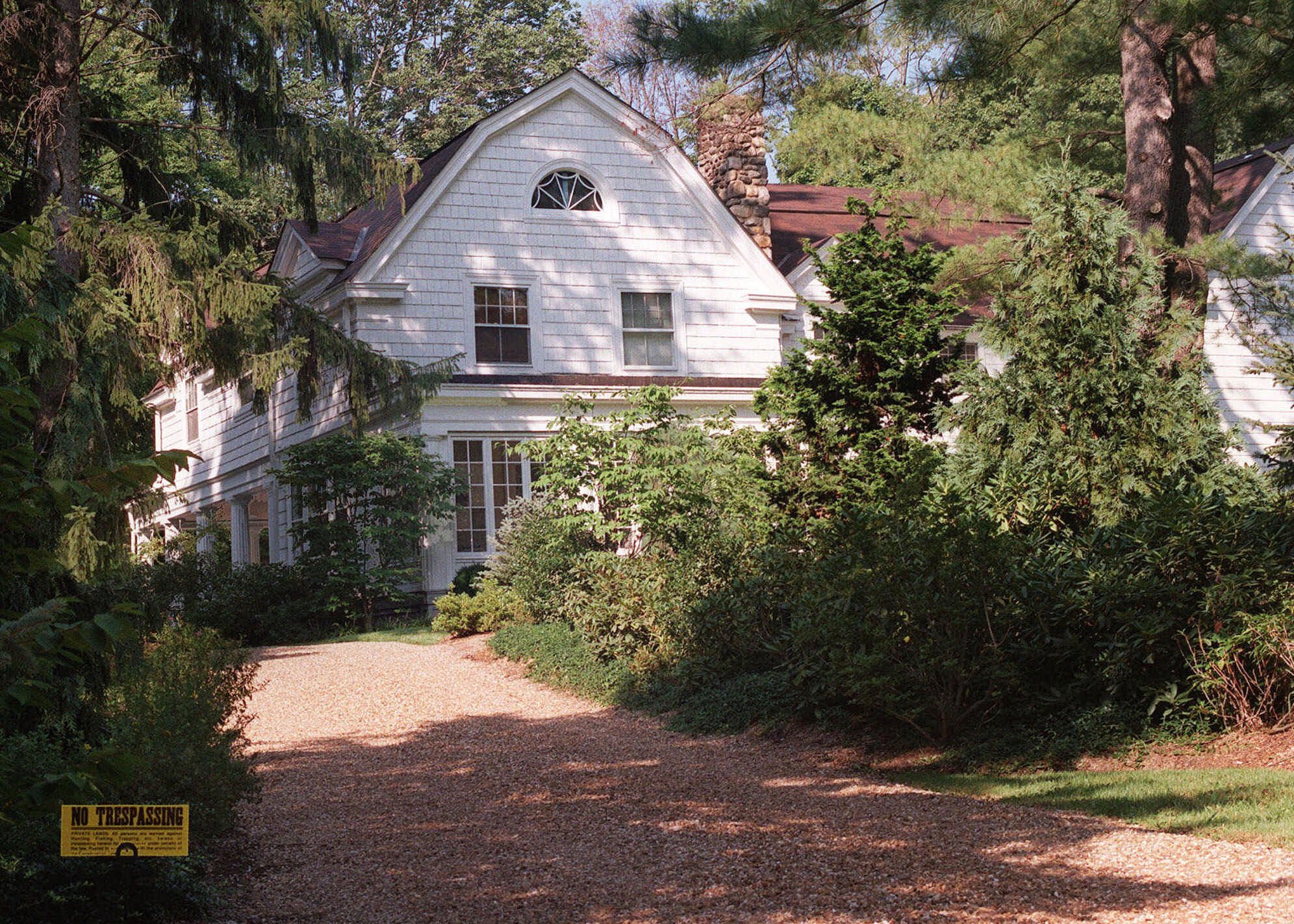 Clintons Add on to Chappaqua Mansion