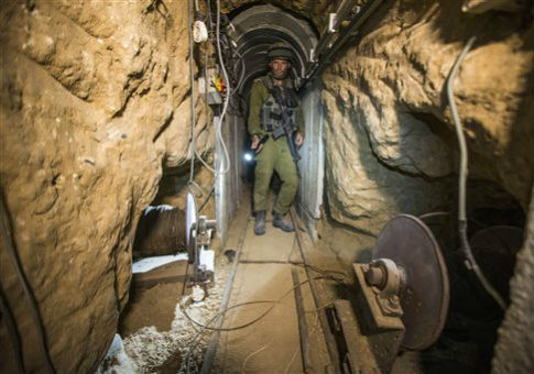 Hamas Resumes Digging Attack Tunnels Into Israel