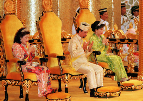 The Clintons and the Sultan of Brunei Have a History