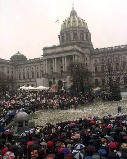 Suit: Union Withholds Teacher’s Charitable Contribution