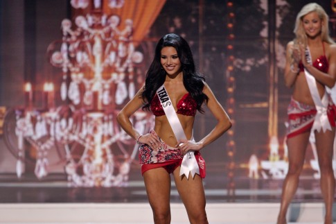 Beauty Queen Defends Capitalism, America