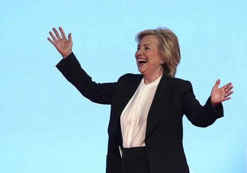 Banker: Clinton Will 'Become Mrs. Wall Street' If Elected