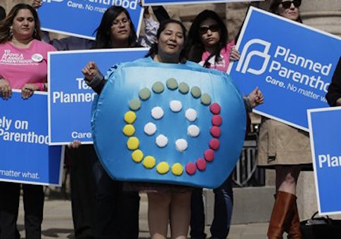 Democrats Block Effort to Defund Planned Parenthood