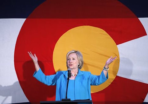 Hillary Clinton’s Campaign Has a Gender Pay Problem