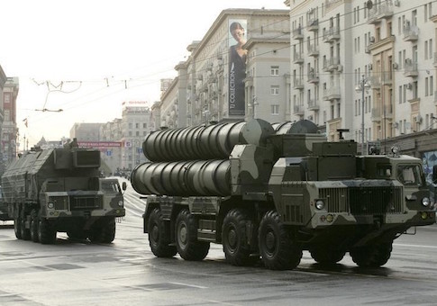 Iran Plans to Sign Contract for Russian S-300 Missiles Next Week