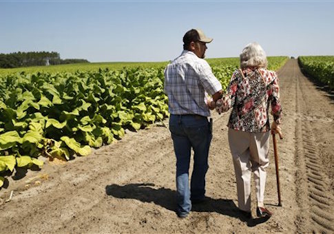Feds Spend Half a Million Dollars Texting Rural Americans to Stop Dipping
