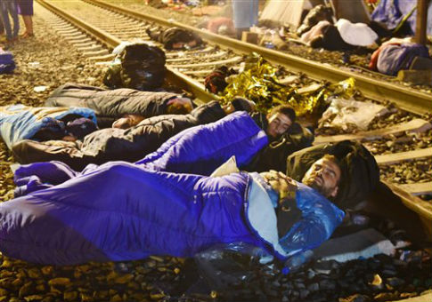 Senator Calls for Ban on Syrian Refugees Into United States