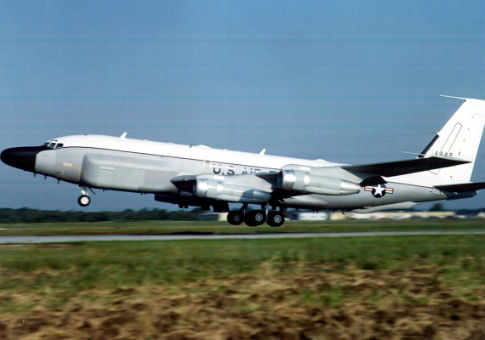 Chinese Jet in Second Near-Collision With U.S. Spy Plane