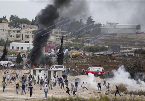 Two 13-Year-Old Girls Stab Israeli Security Guard