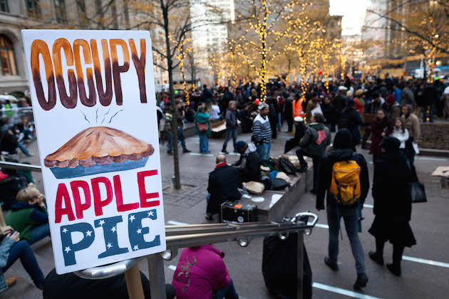 10 Made-Up Talking Points to Help You WIN Thanksgiving and HUMILIATE Your Idiot Granddad