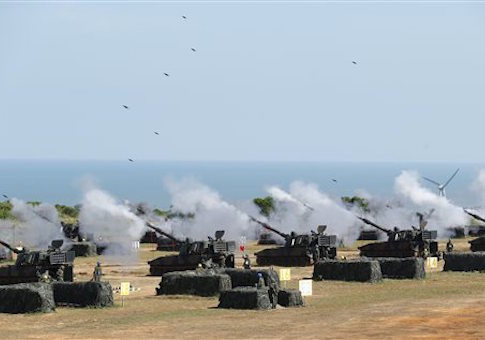 Senate Chairman Seeks More U.S. Arms for Taiwan