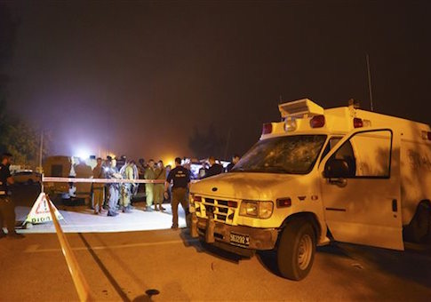 Israeli Medical Association Rules Medics Must Treat Most Severely Wounded at Site of Terror Attacks