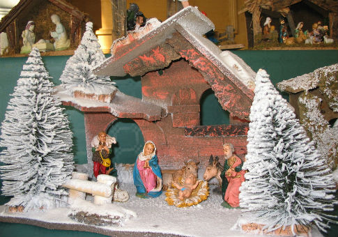 School Uses Statues in Play After Judge Bars ‘Live’ Nativity Scene in Response to Atheist Suit