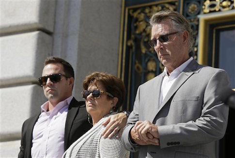 Clinton Campaign Moved Fundraiser from House of Steinle Family Lawyer