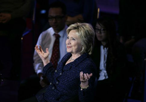 Hillary Clinton Goes Back to Well, Hits Up Financial Industry for Fundraisers