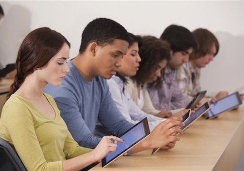 43% of Students Aren’t Making Payments Toward Student Loans