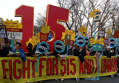 Study: Franchise Workers Will Lose Out on Minimum Wage Hikes