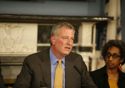 De Blasio, Who Supported Soda Ban, Calls Trump's Immigration Order 'Federal Overreach'