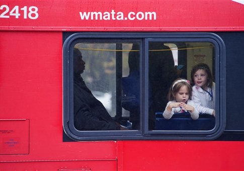 Report: Man Hijacks Metrobus in Washington