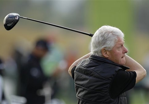 Bill Clinton Still Has A Locker at Donald Trump's Golf Course