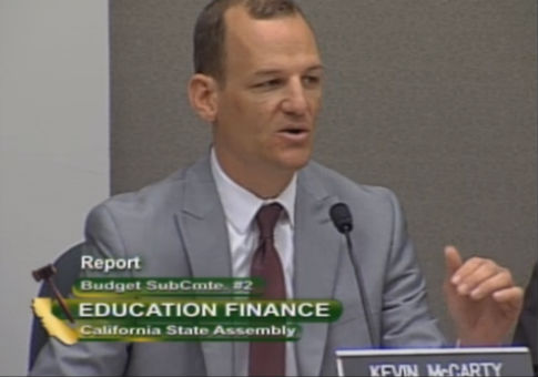 California Dems Move to Hike Income Thresholds for Public Services After Wage Hike