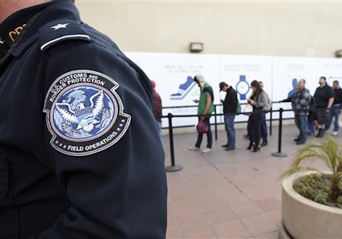 Report: Obama Administration Quietly Delaying Thousands of Deportations