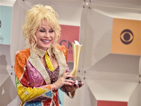 Dolly Parton Is Not Endorsing Hillary Clinton
