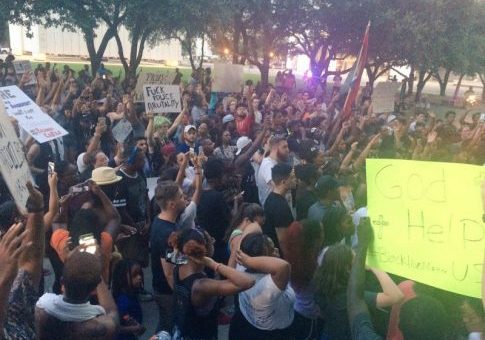Snipers Kill Five Dallas Police, Wound Six More; Obama Calls It ‘Despicable’ Attack
