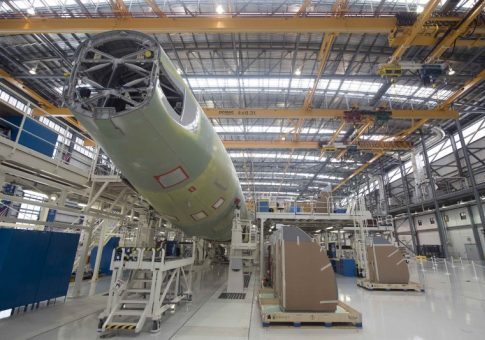 Iran Nuclear Pact Opponents Lobby in U.S. Against Boeing, Airbus Deals