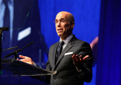 Obama to Fundraise for Hillary With CEO Facing $127 Million Wage-Theft Suit