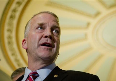 Senator: U.S. Falling Behind Russia in Arctic Region
