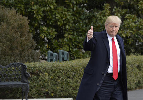 Liberals in Global Outrage That Professional Attire Is Expected at the White House