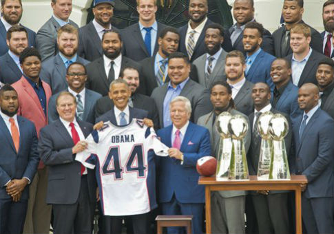 Patriots Tight End Won't Attend White House Super Bowl Celebration