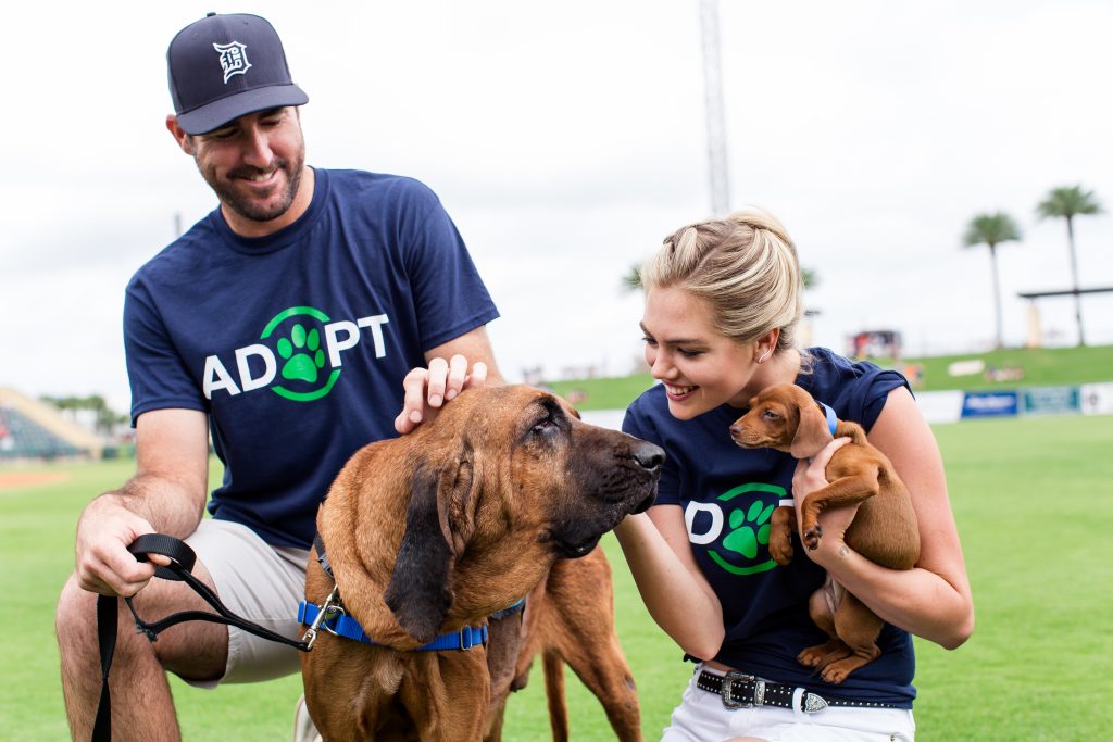 The Kate Upton Puppy Event is Back