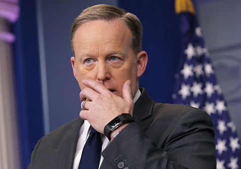 Democratic Rep Proposes Bill to Mandate Regular On-Camera WH Press Briefings