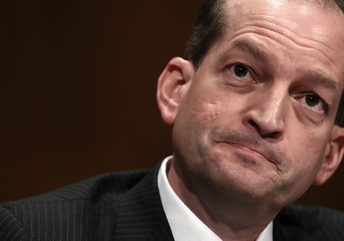 Labor Sec Calls for Liberty Approach to Regs
