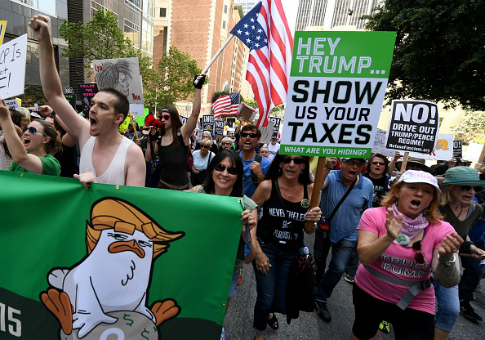 More Than 70 Liberal Groups Partnered for Anti-Trump Tax Day Protests