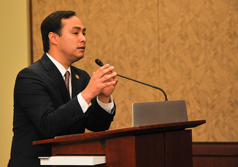 Castro Decides Against Challenging Cruz in 2018