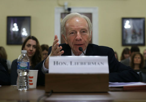 Trump to Interview Joe Lieberman, 3 Others for FBI Director Post