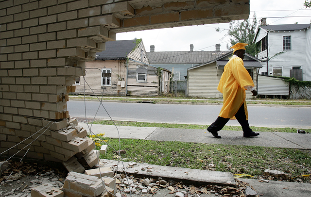 Here's Why American Teens Have Stopped Working Summer Jobs