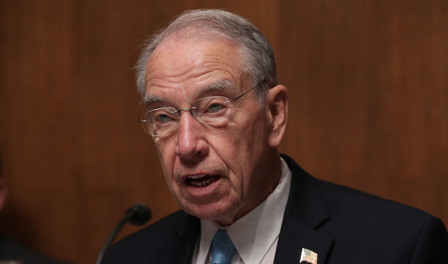 GOP Senator Slams McAuliffe-Tied Acting FBI Director for 'Conflict of Interest'
