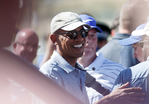 Obama Reports for Jury Duty in Chicago, Fans Call Him 'Gorgeous'