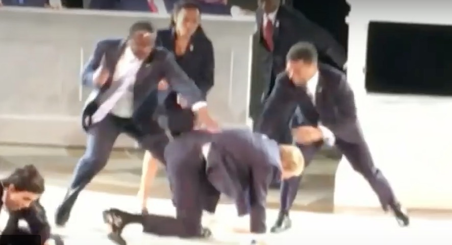 Violent Assassination Scene in Shakespeare Play Blasted for Disturbing Parallels to Trump