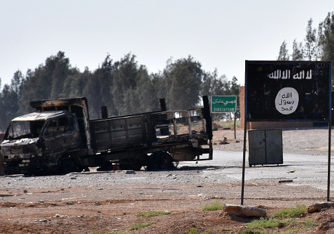 ISIS Traps Civilians in Commandeered Homes to Lure U.S. Airstrikes Amid Mosul Offensive