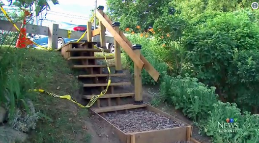 City of Toronto Estimates $65,000 to Build Park Stairs, Man Does It Himself for $550