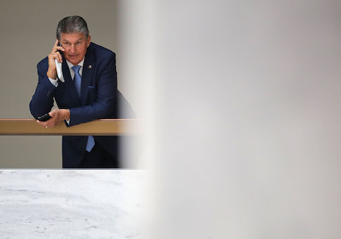 Joe Manchin Spokesman Misled W.Va. Newspaper About Ties to Company Sued for Unpaid Taxes