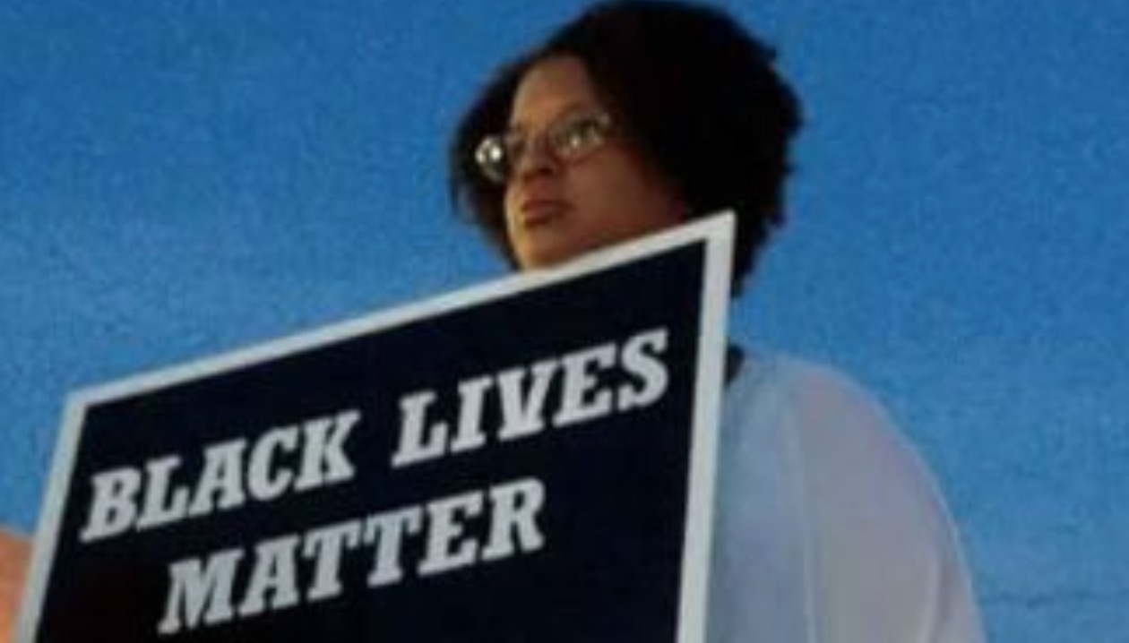 Missouri Dem Won't Resign After Trump Assassination Post: "Legislators Cheat on Their Wives"