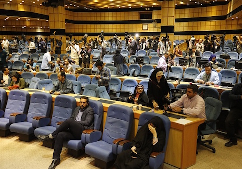 Iranian Spy Service Threatening, Blackmailing Global Media Outlets